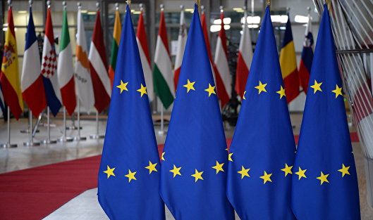 Подготовка Евросоюзом военных на Украине неприемлема, заявил Сийярто