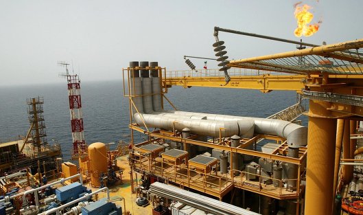 Добыча нефти в Иране увеличилась на полмиллиона баррелей