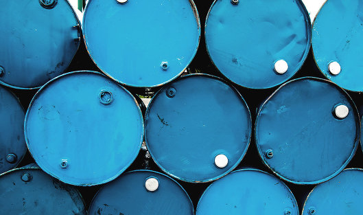 Котировки нефти понижаются на заявлениях ФРС