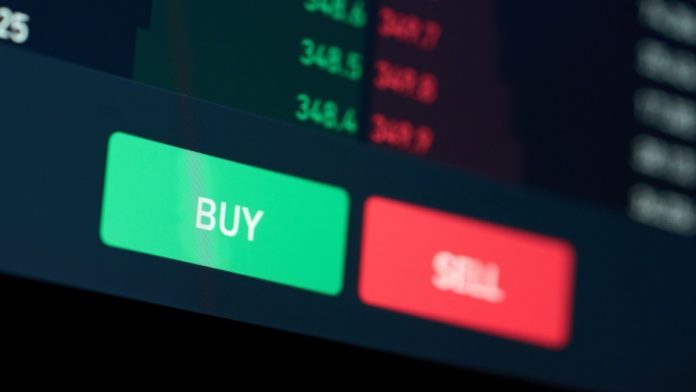 Михаэль ван де Поппе сделал ставку на покупку токенов DeFi