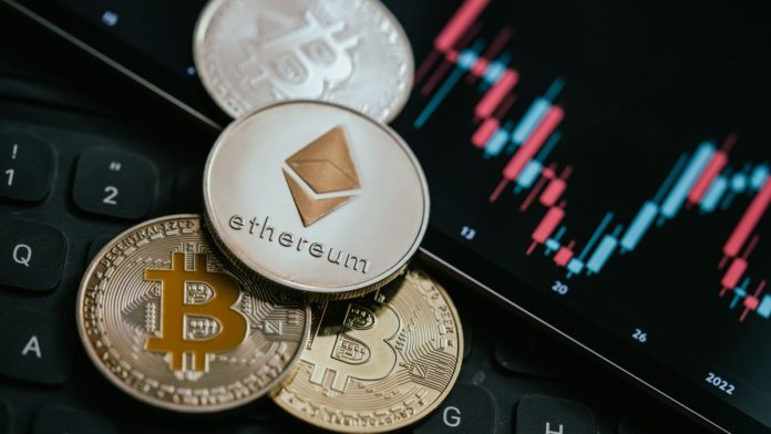 ИИ изучил, что лучше купить в январе — биткоины или альткоины