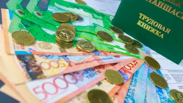 Сколько казахстанцев получили «бонус к пенсии» от работодателей