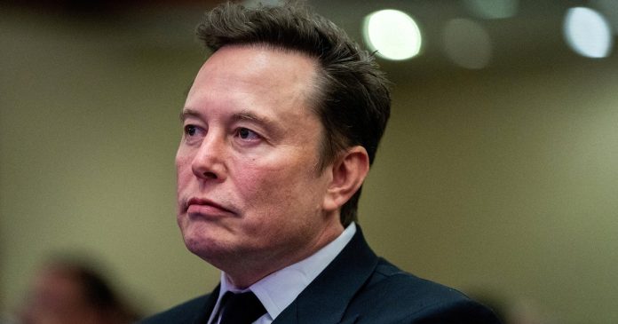 BI: Маск вспылил на обсуждении компенсации $1 трлн от Tesla