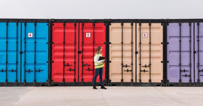 aqagjmtr0jadvktuewqxsqa3w33nvakwtpsgpe-feh-zcdgc0kwukakfpgdlodlgkr9jf7rvey2wsfitt5kuz9g-sbc.jpg Сокращение контейнерного рынка России составило 5,4% за девять месяцев 2025 года