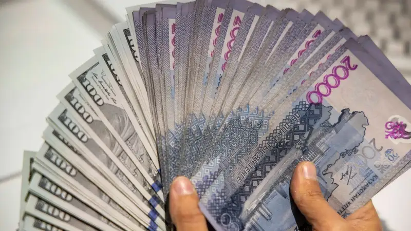 доллары тенге Прогноз: каким будет курс доллара к началу августа