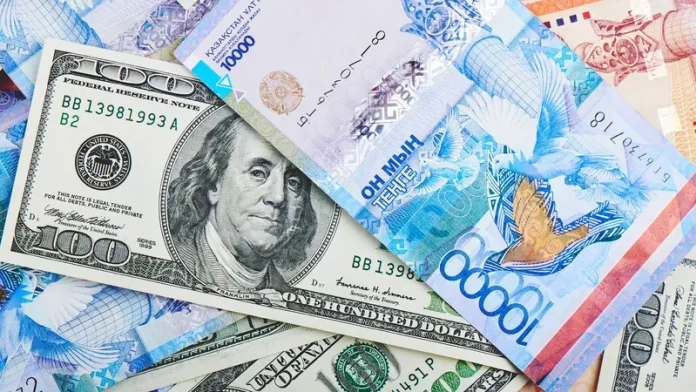 Доллар слегка подорожал на торгах 31 октября