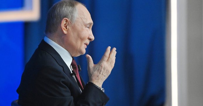 Путин: уровень безработицы в России составил 2,2%