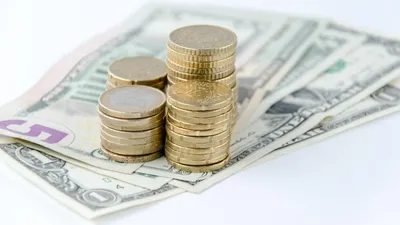 курсы валют, фото - Новости Zakon.kz от 15.12.2025 17:13