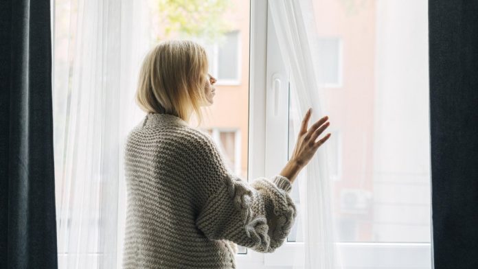 Россиян предупредили о подорожании окон