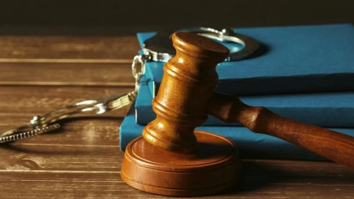 Восемь лет за три аферы