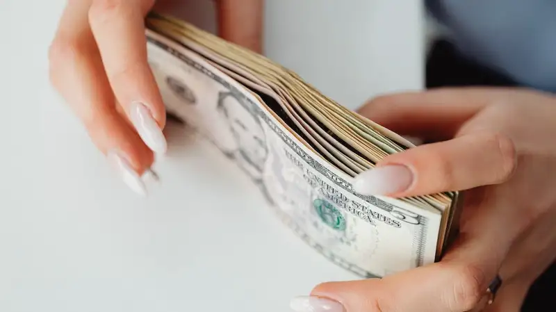 Курс доллара снова начал расти на торгах 30 сентября