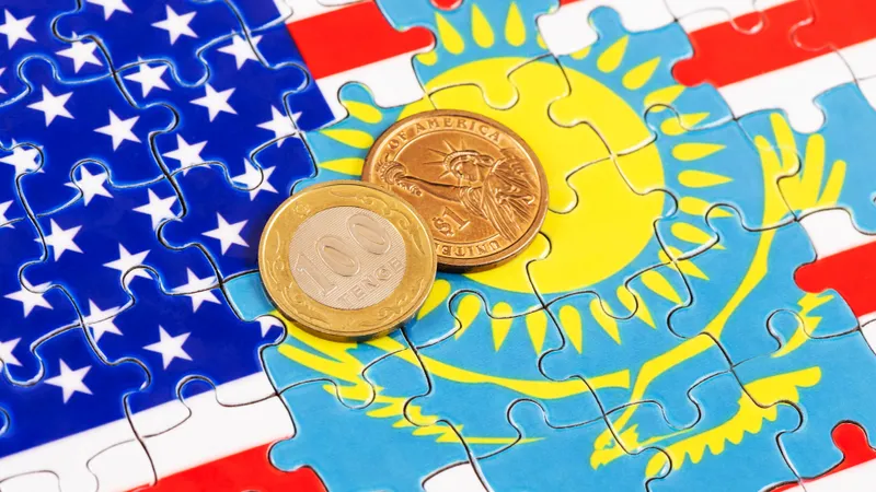 Тенге против доллара: как 2025-й перевернул валютную динамику