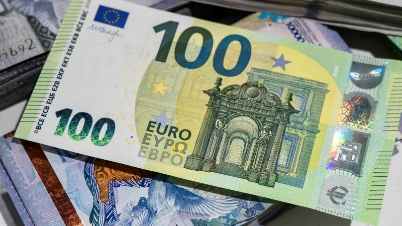 Курсы валют на выходные дни: 10 и 11 января