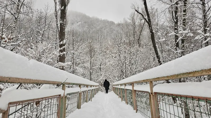 Сильный снег и метель: погода переменится в Казахстане 12 января