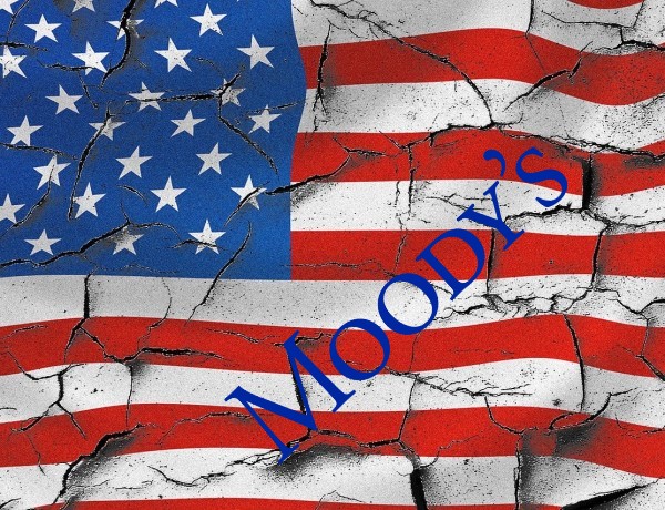 Moody’s предупреждает о риске рецессии в США
