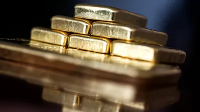 Золотые слитки, золотой слиток, золото, накопления, сбережения, слитки из золота, слиток, слитки, мерные слитки, мерный слиток, инвестиционное золото, стоимость золота, цена золота , фото - Новости Zakon.kz от 25.03.2026 08:55