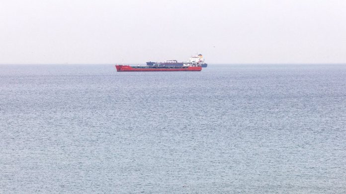 Экспорт нефти из балтийских портов: падение до минимума, причины