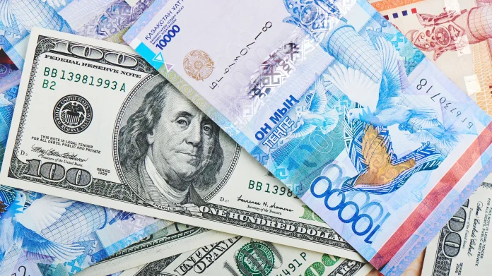 Курсы валют в обменниках Астаны и Алматы на 23 мая