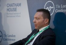 Яннис Стурнарас: ЕЦБ вернулся на исходные позиции Яннис Стурнарас: ЕЦБ вернулся на исходные позиции