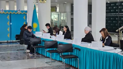 Референдум, выборы, избирательный бюллетень, бюллетень, бюллетени, избирательная урна