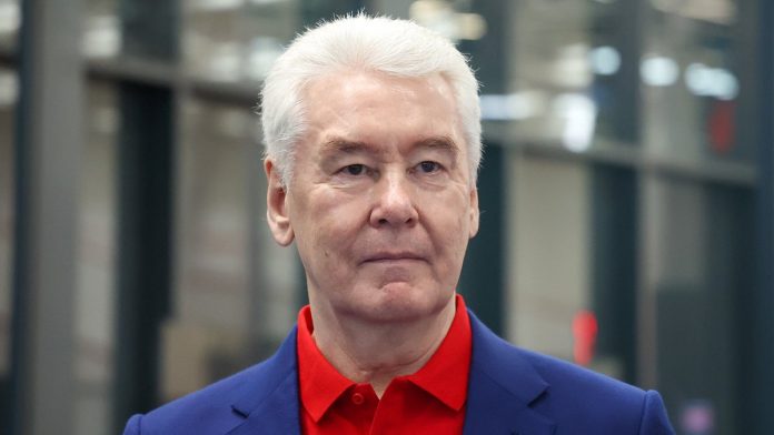 Московские лифты для регионов: КМЗ наращивает поставки, итоги полугодия и новый кластер