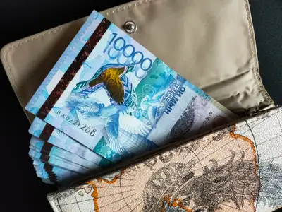 Тенге, деньги, заработная плата, Казахстан